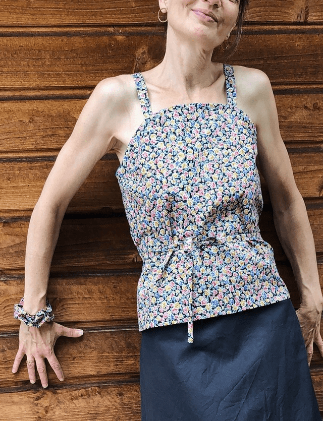 Top MiKro noir fleurs mulitico