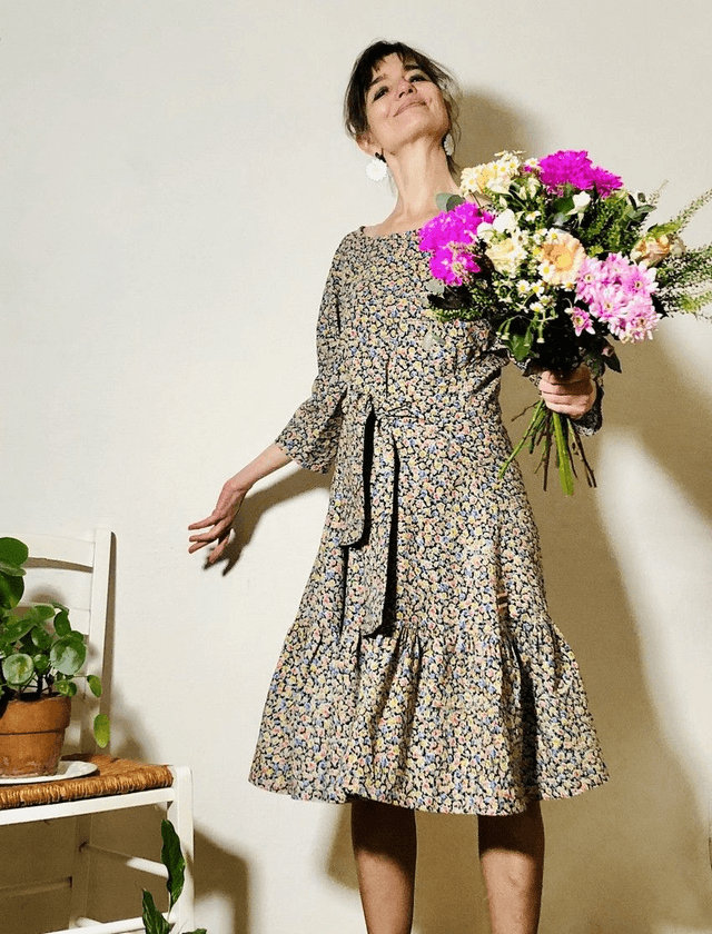  Robe Folkado noire fleurs  multico