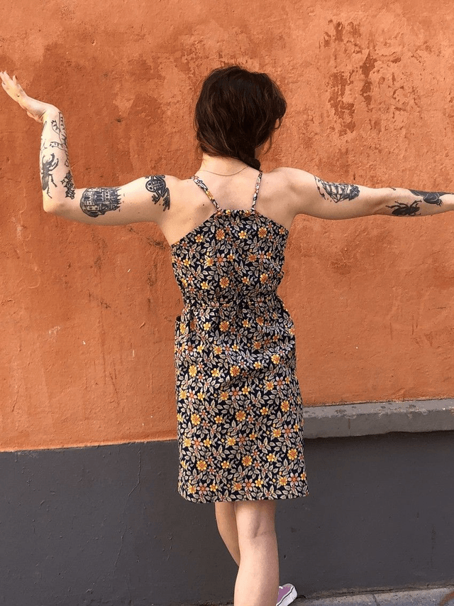 Robe Mikro marine fleurs multico