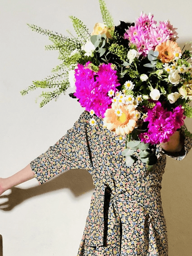  Robe Folkado noire fleurs  multico