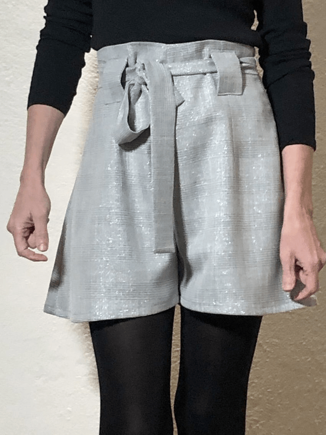 Short argenté Taille 38